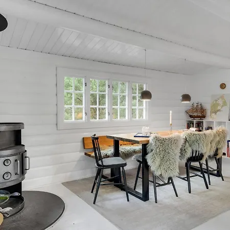 Holiday home Stunning In With Wifi Rorvig